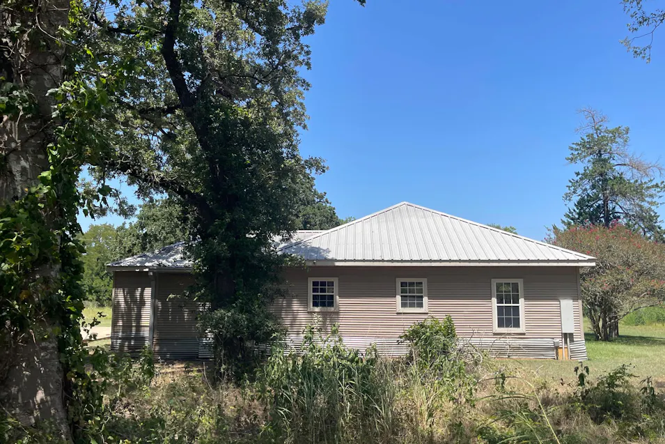7028 County Road 461 Normangee, TX 77871, Leon County