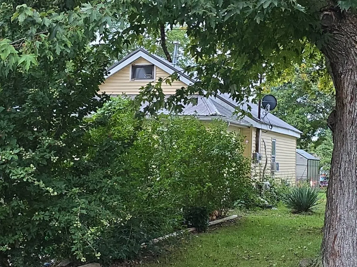 Walker St, Bronson, MI 49028 #1