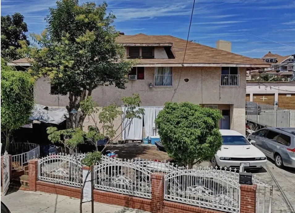 1421 Courtland Ave Los Angeles, CA 90006, Los Angeles County