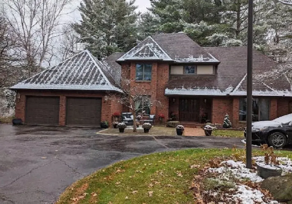 100 N Latson Rd Howell, MI 48843, Livingston County