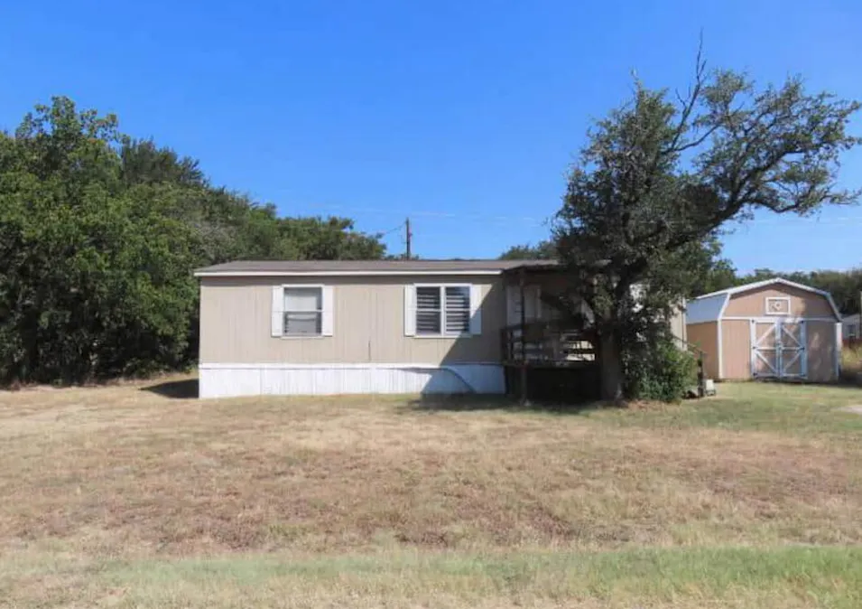 3010 Forest Park Dr Granbury, TX 76048, Hood County