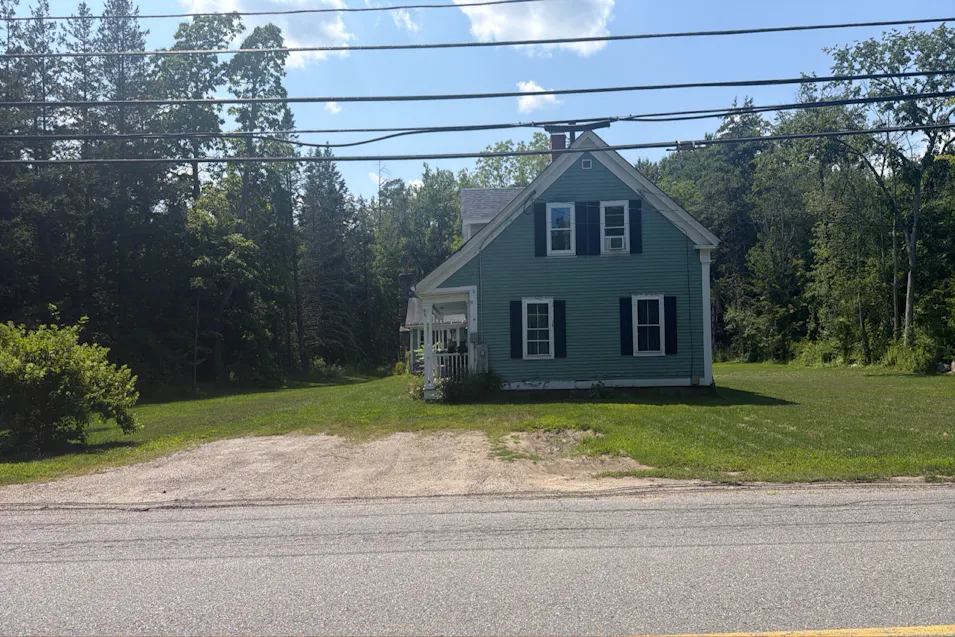 54 Park St Pepperell, MA 01463, Middlesex County