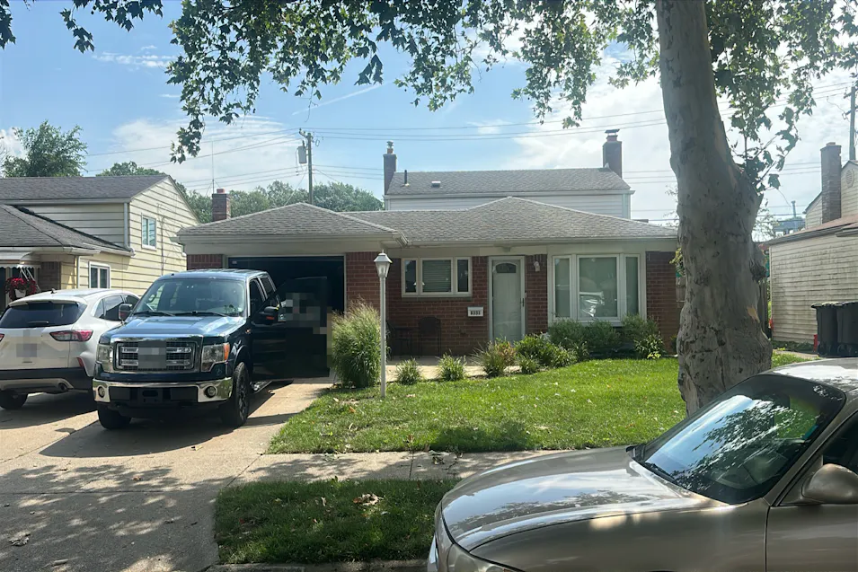 8331 Ziegler St Taylor, MI 48180, Wayne County