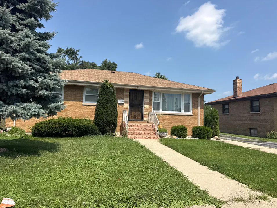 808 E 160th Pl South Holland, IL 60473, Cook County