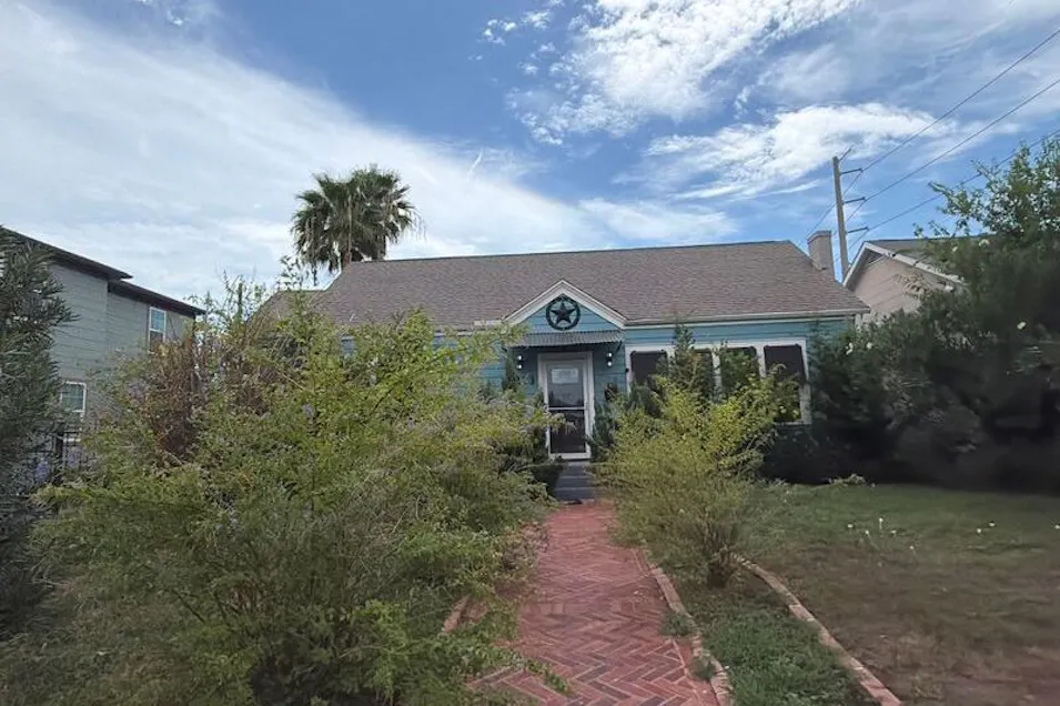 5223 Avenue O Galveston, TX 77551, Galveston County