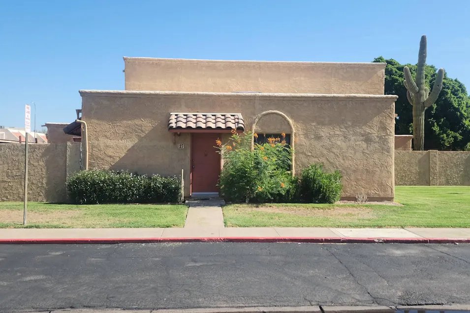 948 S. Alma School Road Unit #27 Mesa, AZ 85210, Maricopa County