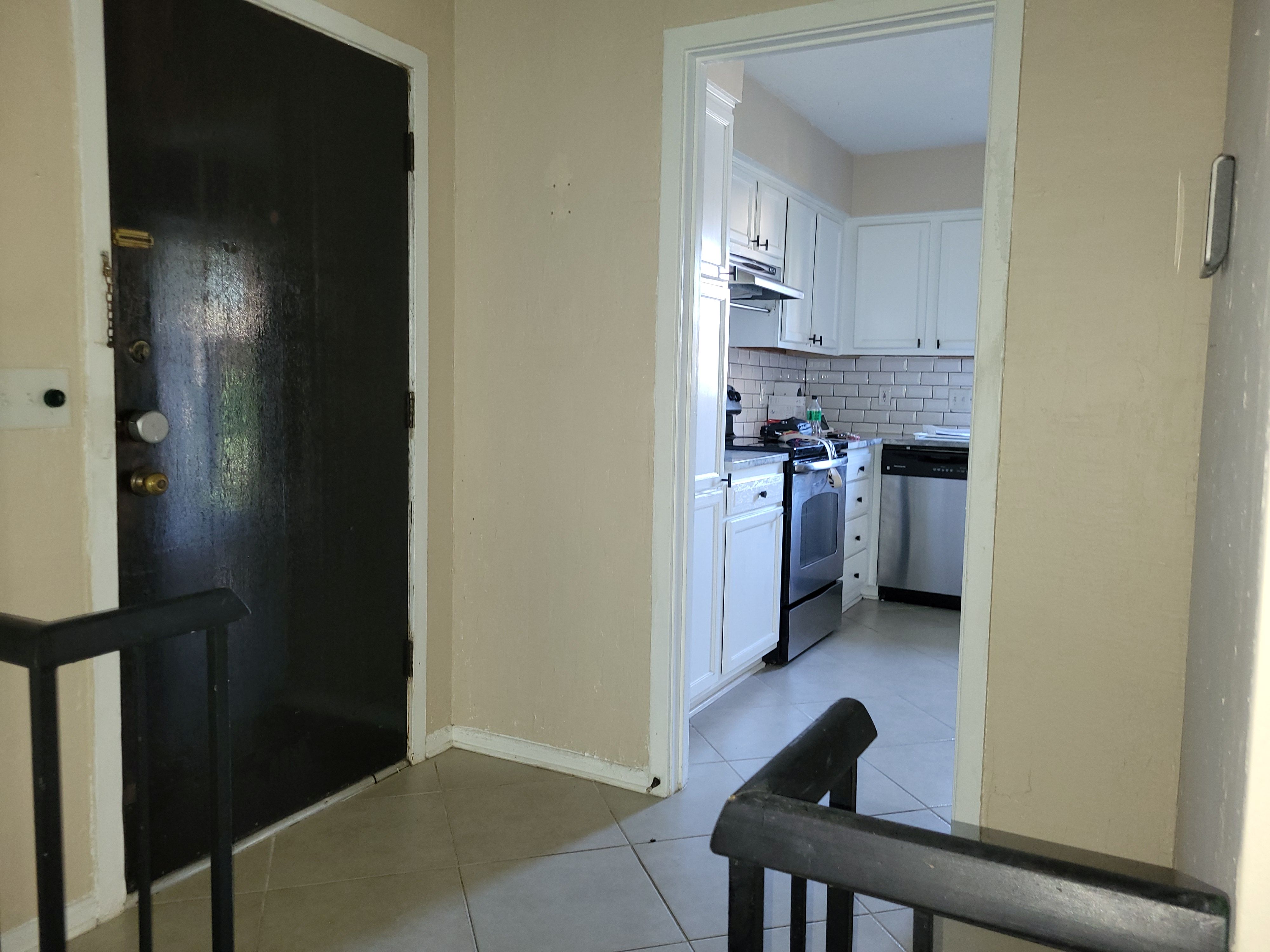 7647 Las Palmas Way photo 8