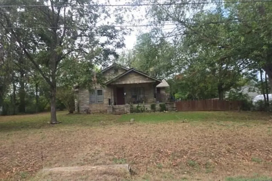 910 West McRae Avenue Searcy, AR 72143, White County