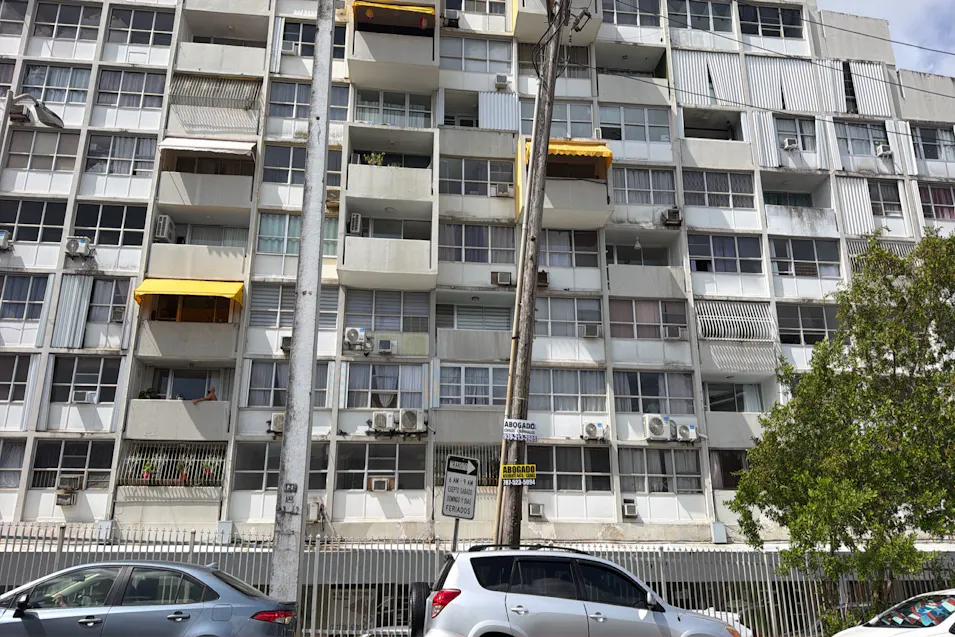 Apt201 Cond Cristal House San Juan, PR 00923, San Juan County