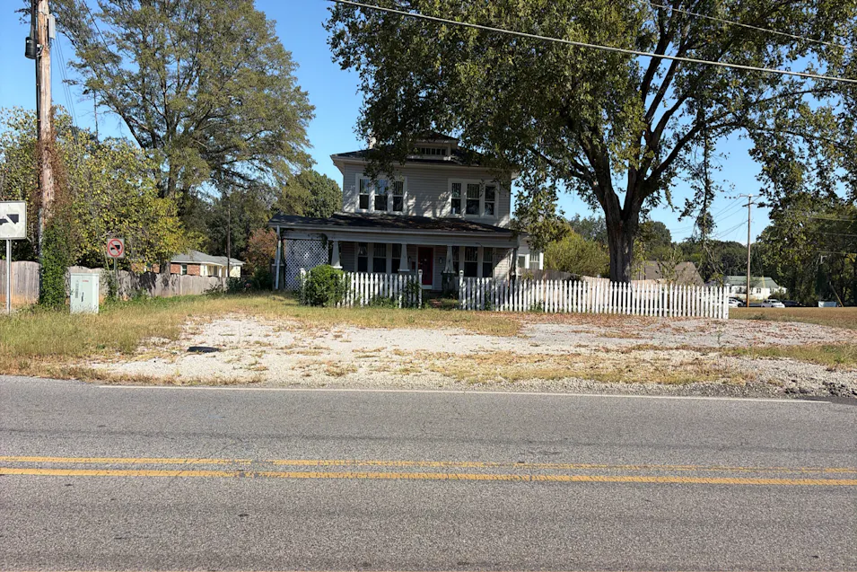 115 E Commons St S Tuscumbia, AL 35674, Colbert County