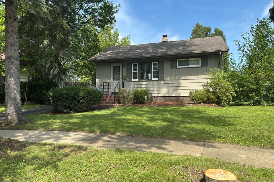 2610 Mohawk Road Waukegan, IL 60087, Lake County