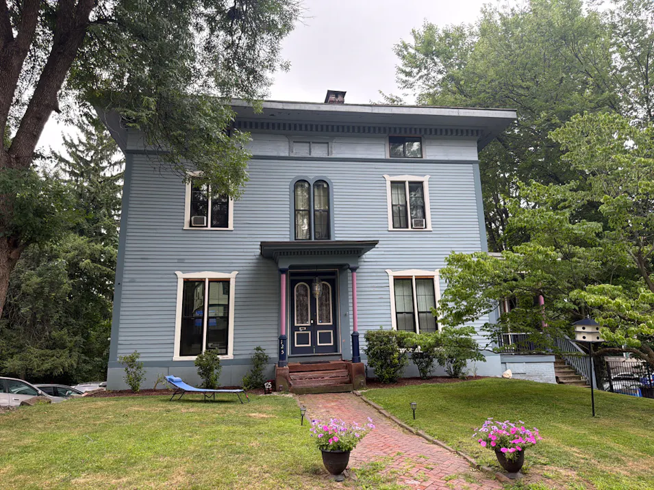 123-125 Mulberry Street Springfield, MA 01105, Hampden County