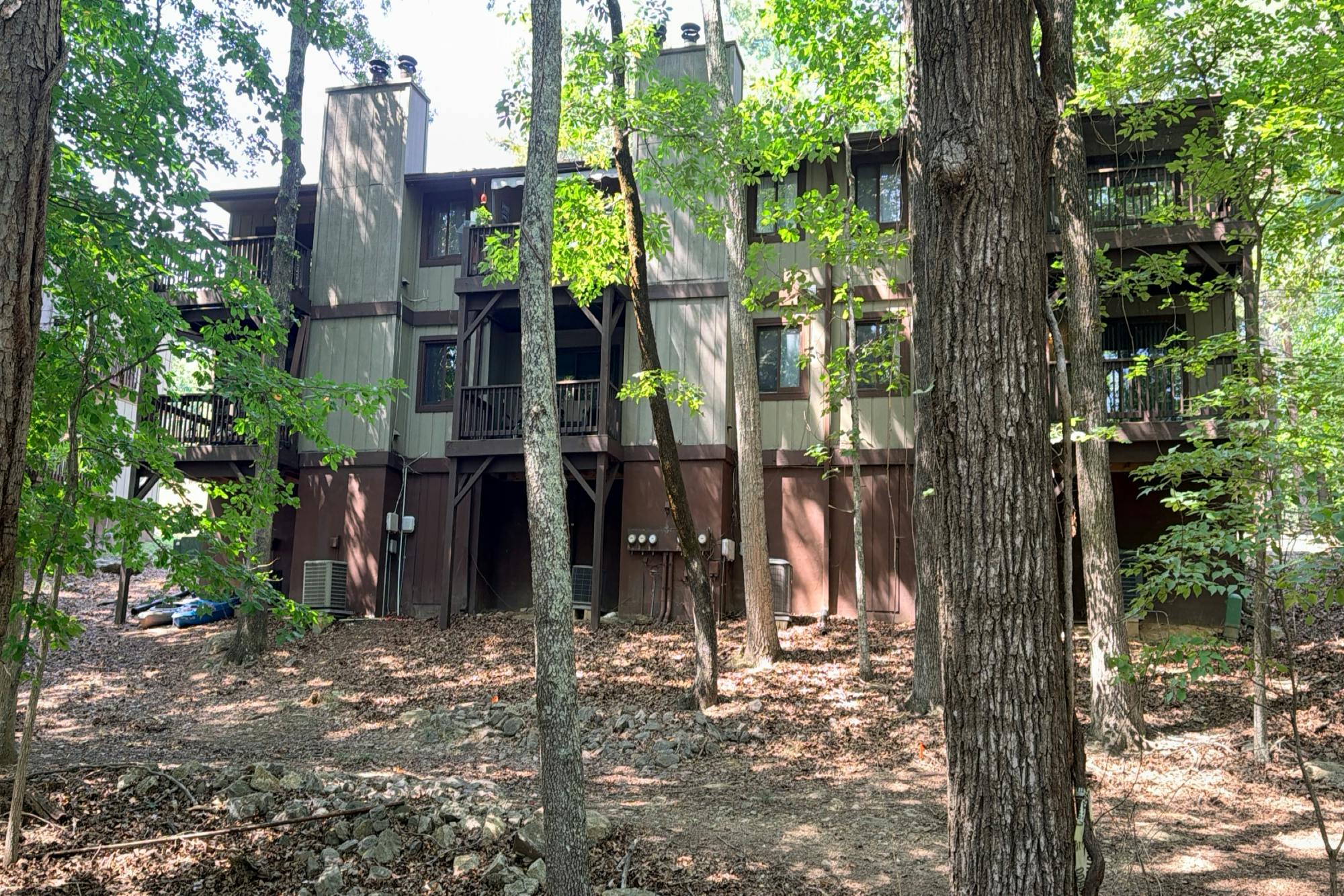 Fairway Oaks , Waleska, GA 30183
