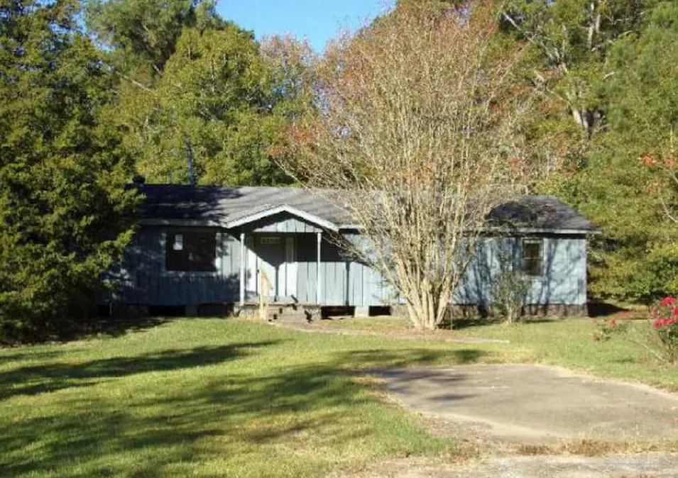304 OLD Highway 21 Forest, MS 39074, Scott County