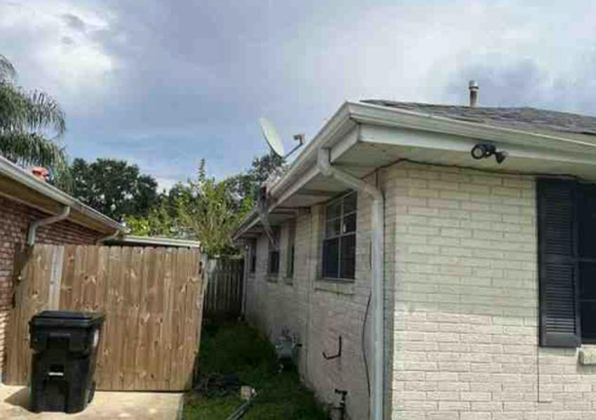 Nottingham Dr, New Orleans, LA 70127