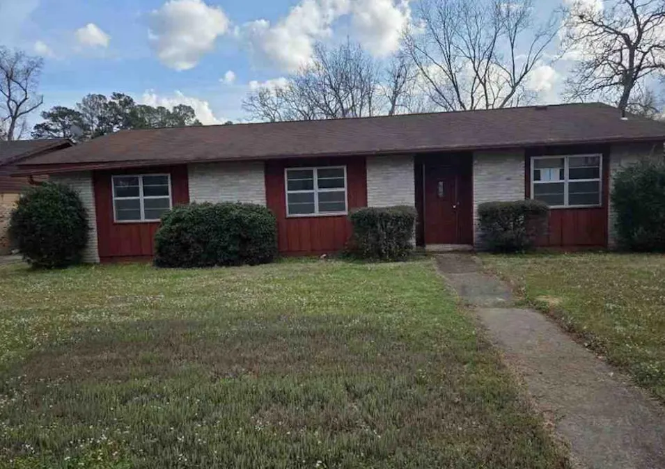 3106 W 36th Ave Pine Bluff, AR 71603, Cleveland County