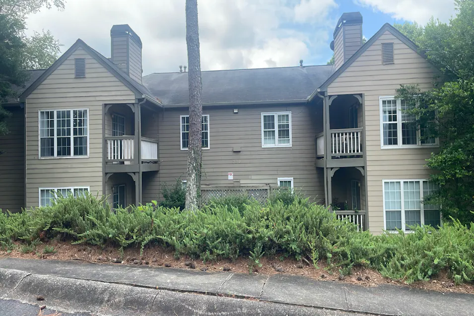 706 Mill Pond Dr SE Smyrna, GA 30082, Cobb County