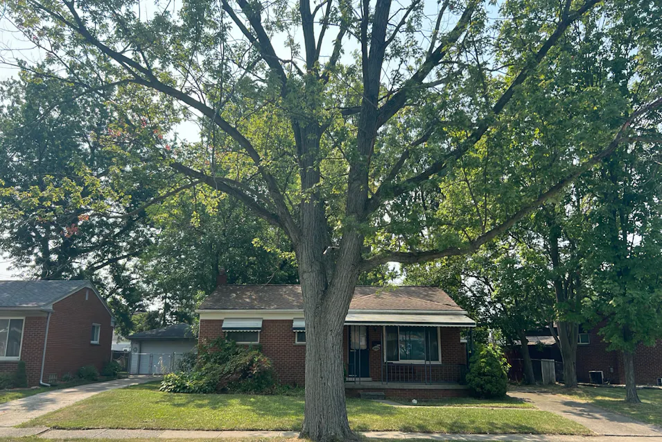 35524 Strathcona Clinton Township, MI 48035, Macomb County
