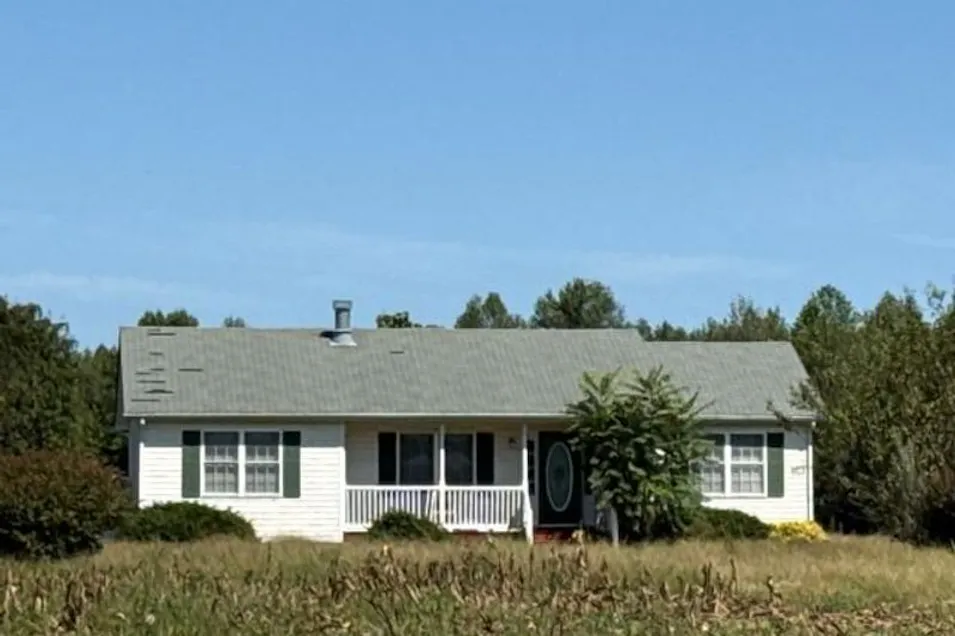 1004 Laurel Springs Road Hustle, VA 22476, Essex County