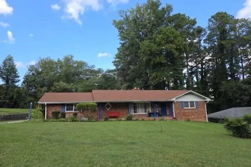 1857 King Charles Rd SW Atlanta, GA 30331, Fulton County