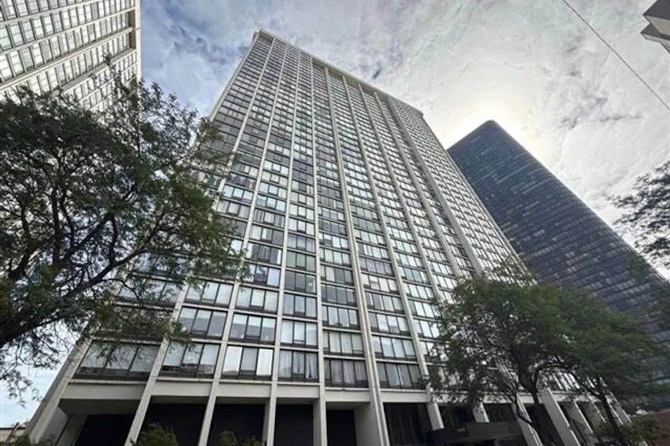 5445 North Sheridan Road #2807 Chicago, IL 60640, Cook County