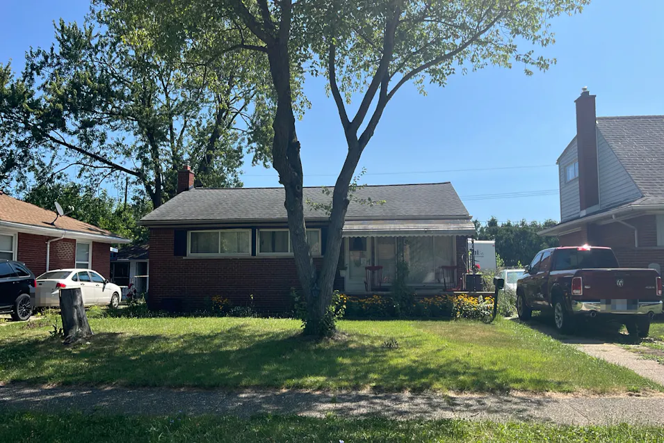 29431 Aspen Dr Flat Rock, MI 48134, Wayne County
