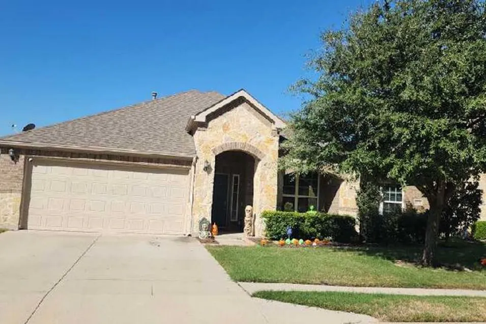 8005 Ponwar Dr Fort Worth, TX 76131, Tarrant County