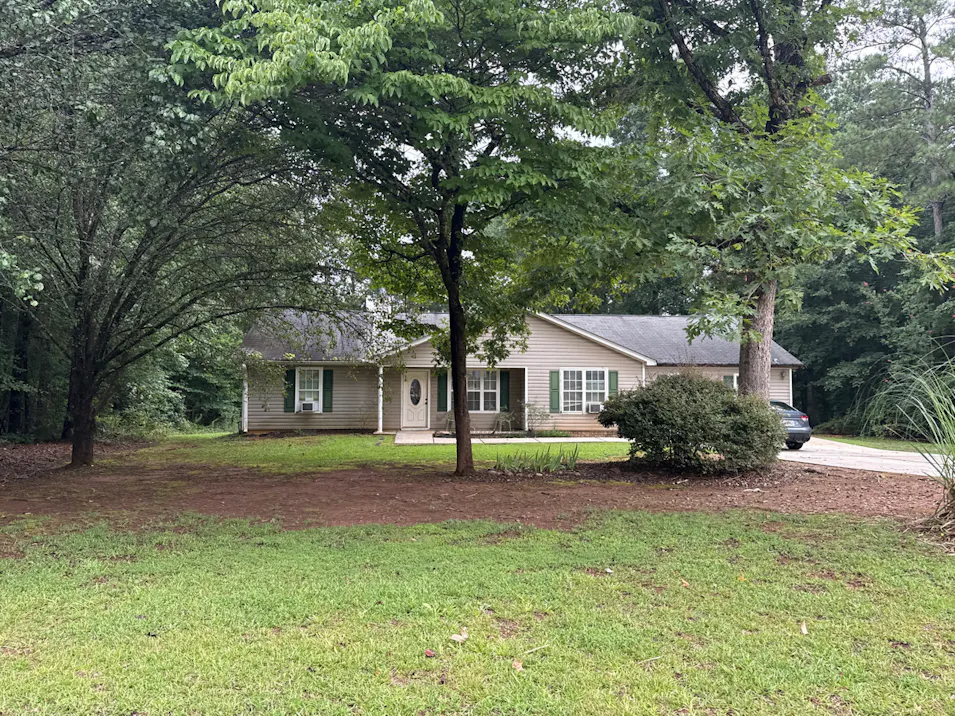 61 Willow Ridge Dr Hampton, GA 30228, Henry County
