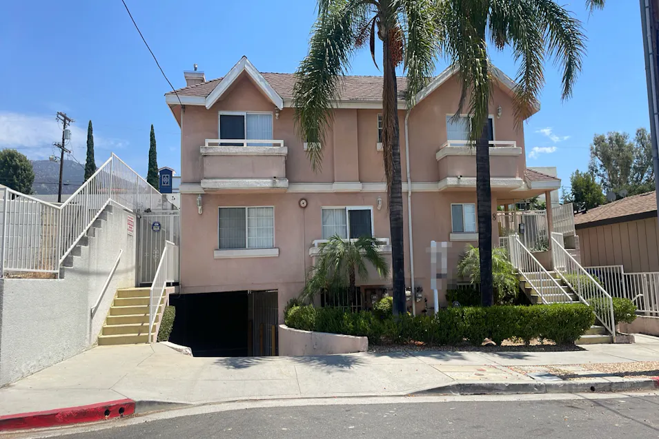 10128 Hillhaven Ave #102 Tujunga Area, CA 91042, Los Angeles County