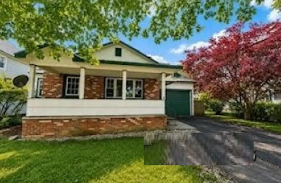 27 Lexington Ave Gloversville, NY 12078, Fulton County
