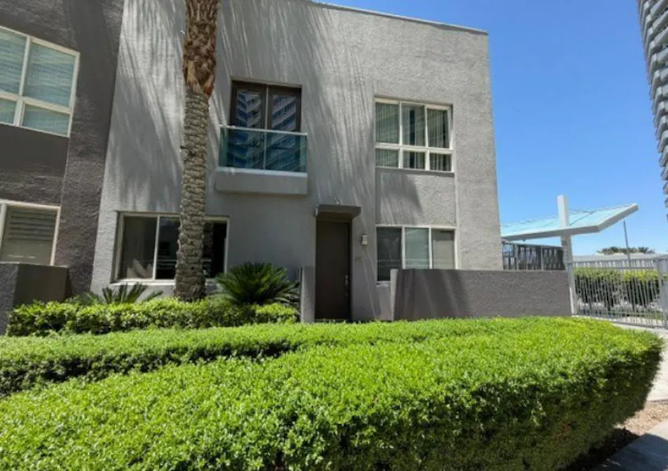 4535 Dean Martin Dr #107 Las Vegas, NV 89103, Clark County