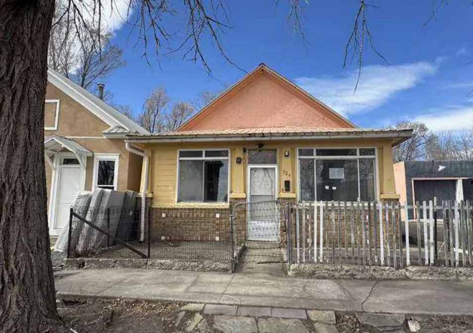 524 S 1st St Raton, NM 87740, Colfax County