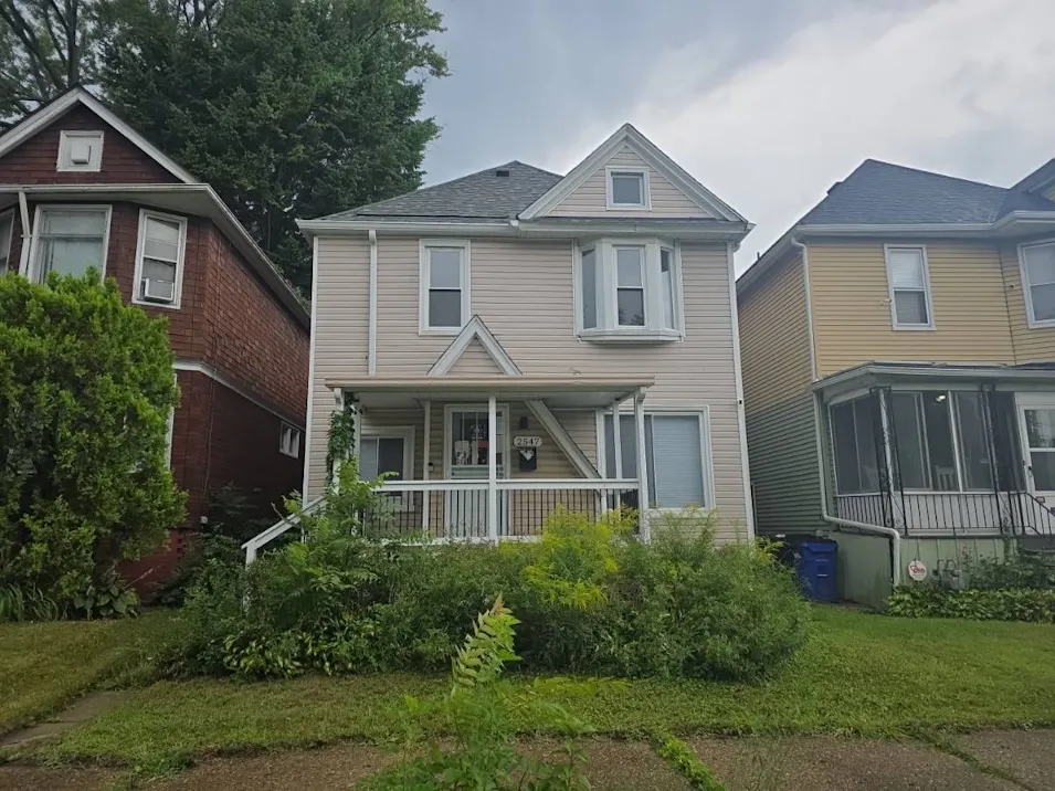 2547 Seyburn St Detroit, MI 48214, Wayne County