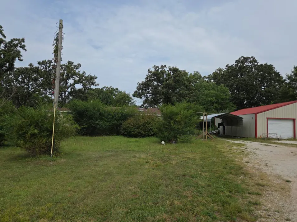 6408 Gateway Dr Joplin, MO 64804, Newton County