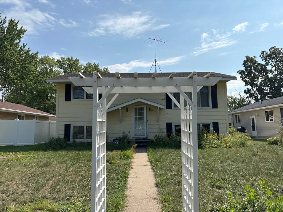 1424 11th Av N Saint Cloud, MN 56303, Stearns County