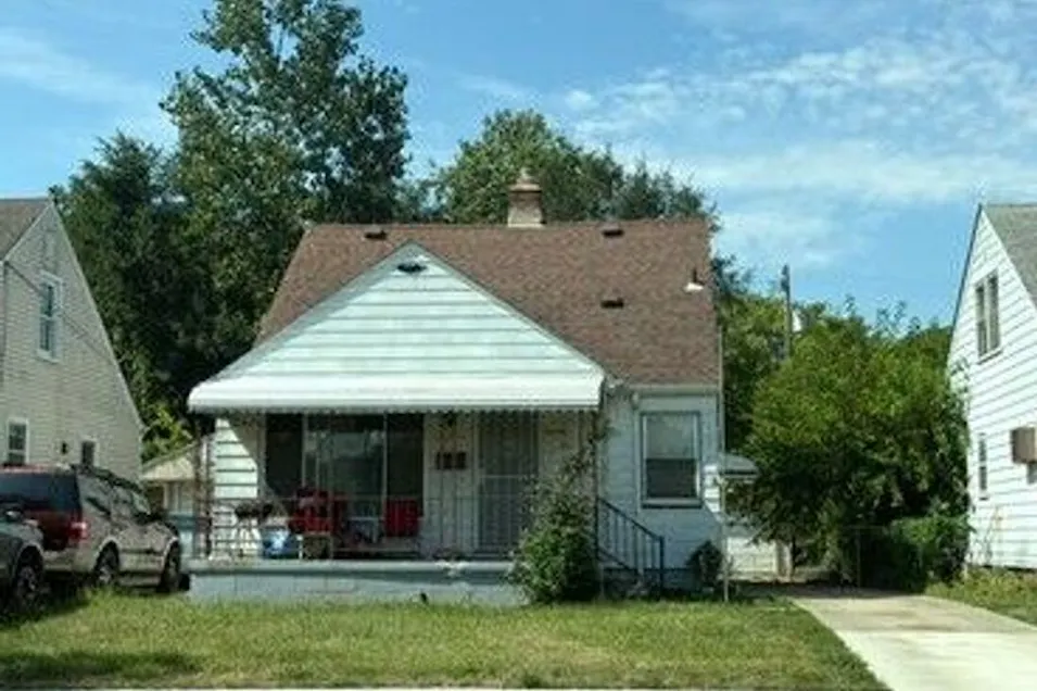 7531 Parkland Redford, MI 48239, Wayne County