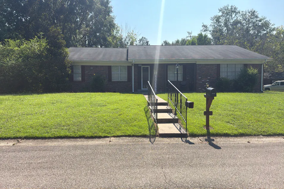 429 Springdale Dr Columbus, MS 39702, Lowndes County