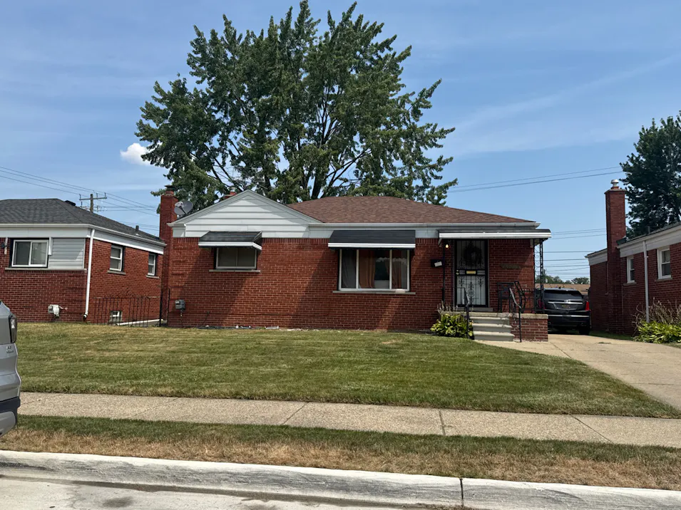 19015 Ash Avenue Eastpointe, MI 48021, Macomb County