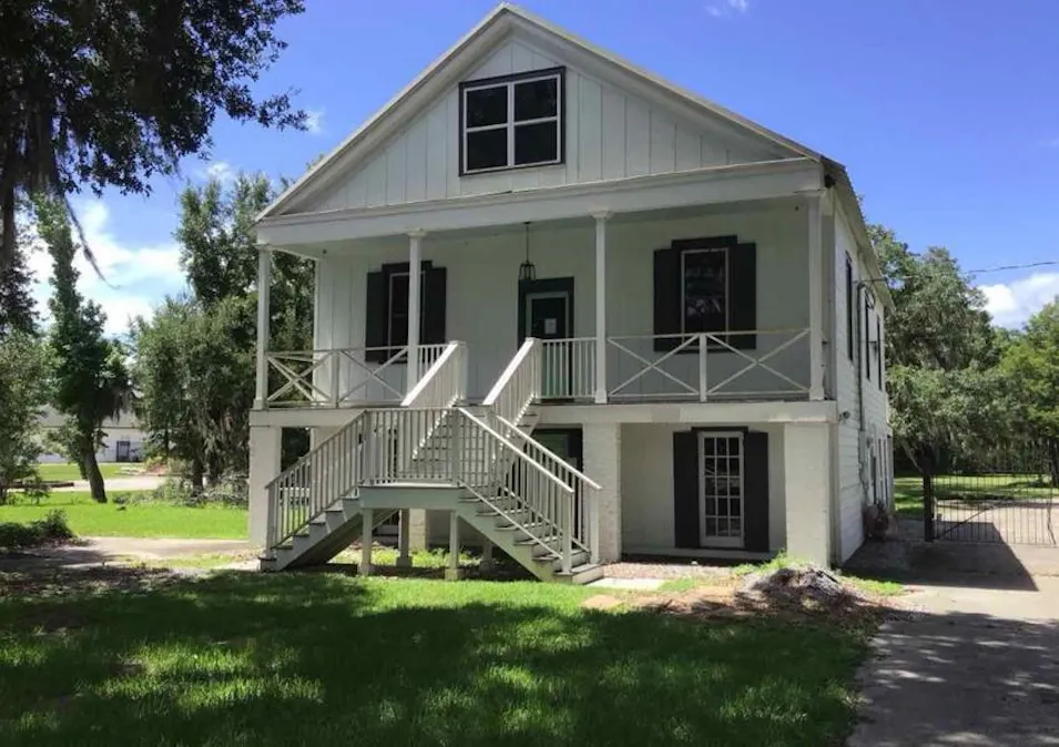 7368 Barataria Blvd Marrero, LA 70072, Jefferson County