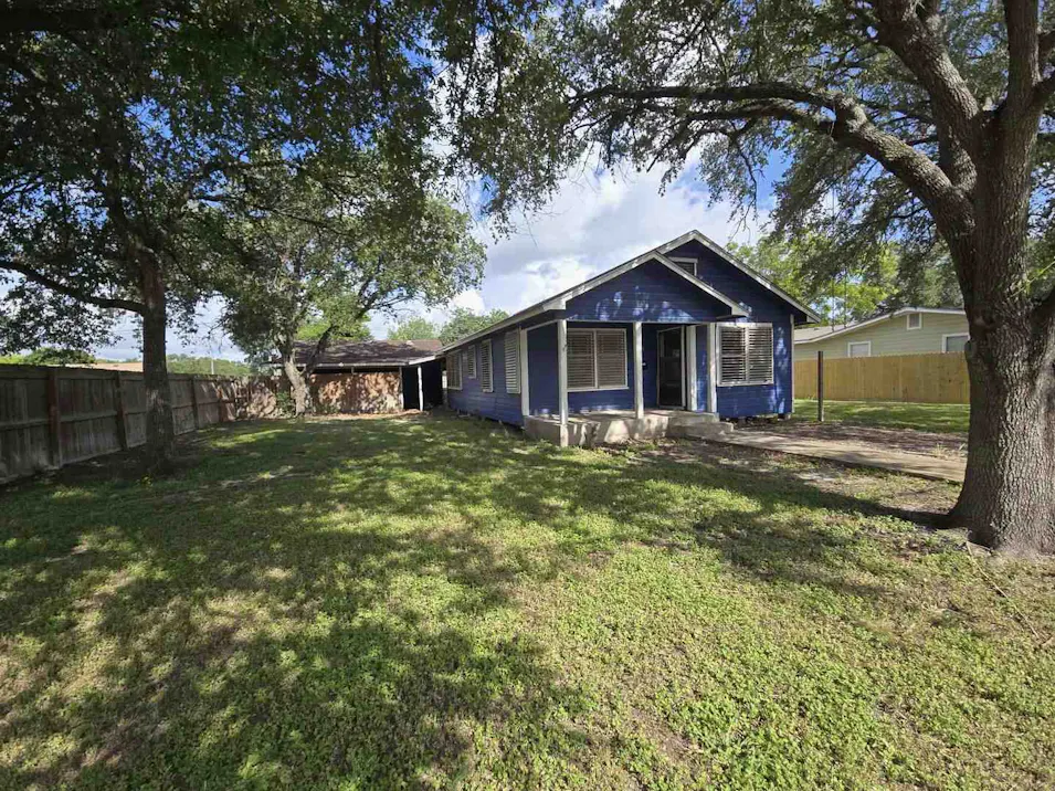 1201 Baker Street Robstown, TX 78380, Nueces County