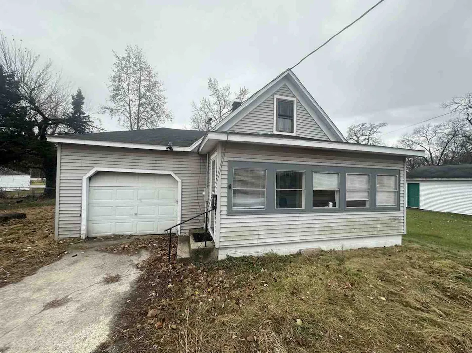 306 W Lambert St Knox, IN 46534, Starke County