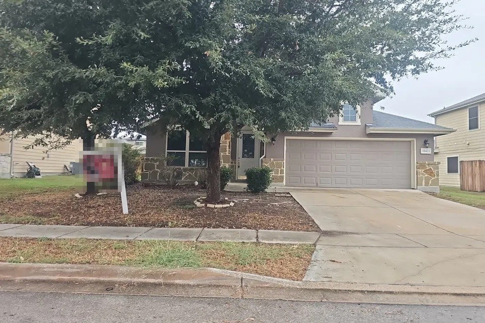10421 MacArthur Way Converse, TX 78109, Bexar County