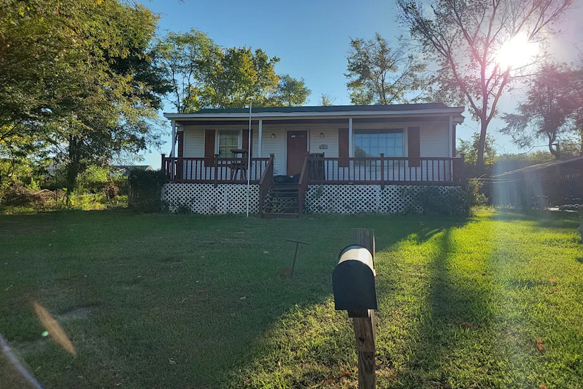 7070 Village Ln
