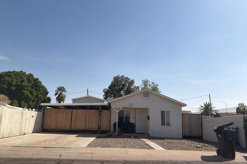 547 W Mahoney Ave
