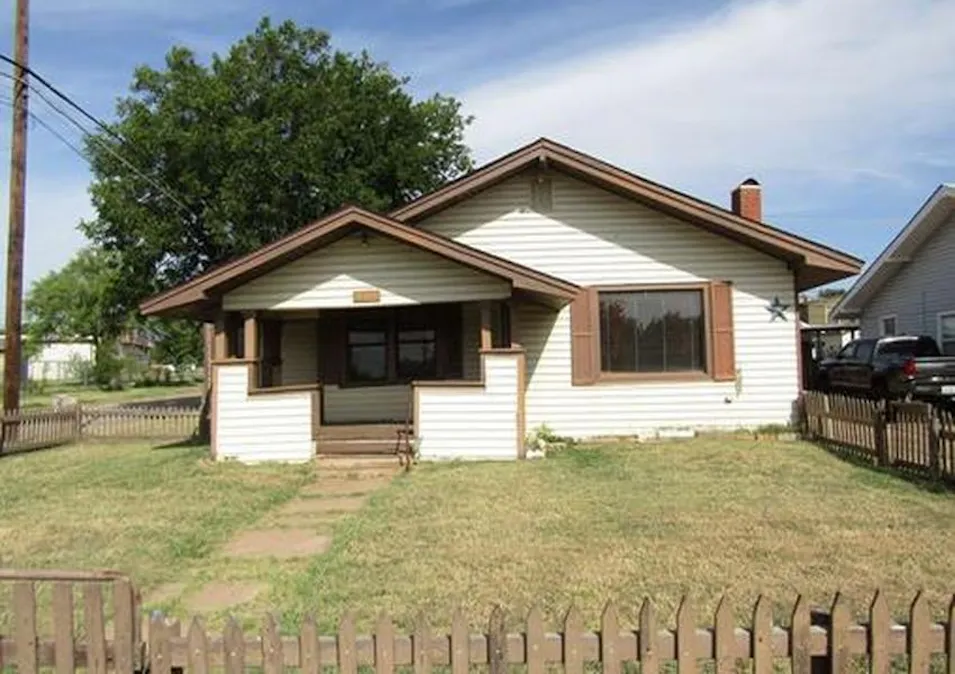 2214 Buchanan St Wichita Falls, TX 76309, Wichita County