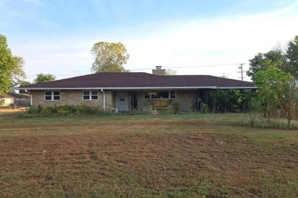 101 W Monroe St Jay, OK 74346, Delaware County