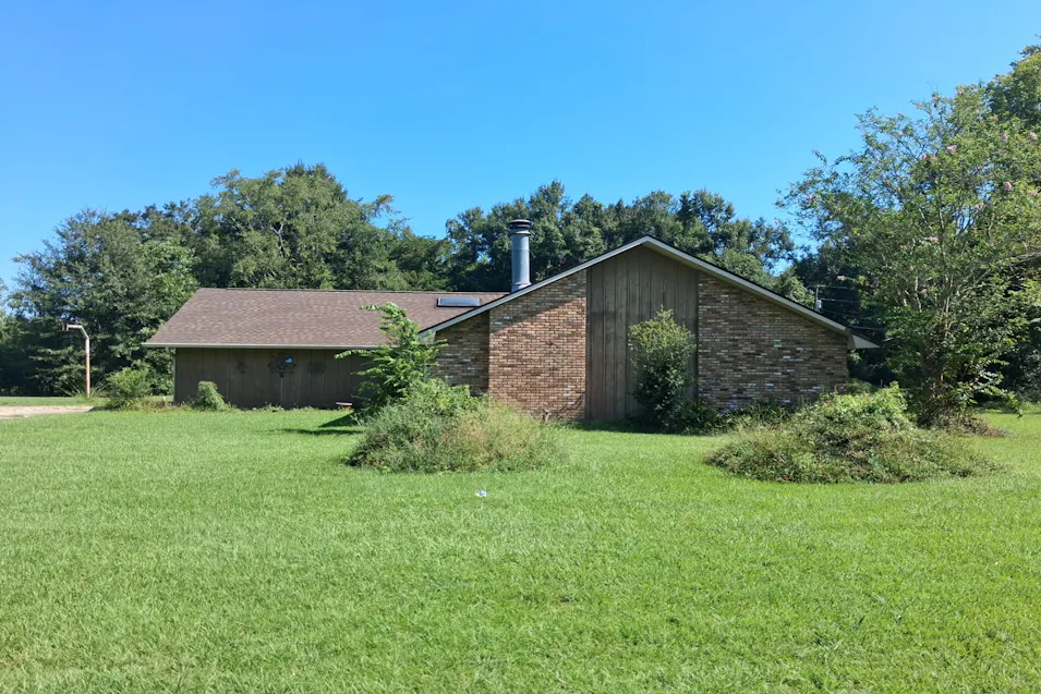 40134 Woodland Ave Gonzales, LA 70737, Ascension County