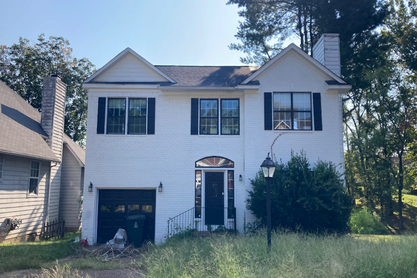 208 Woodland Ct