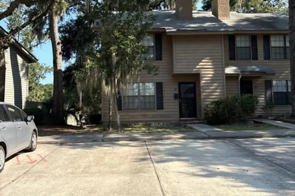 49 Hidden Lake Court Savannah, GA 31419, Chatham County