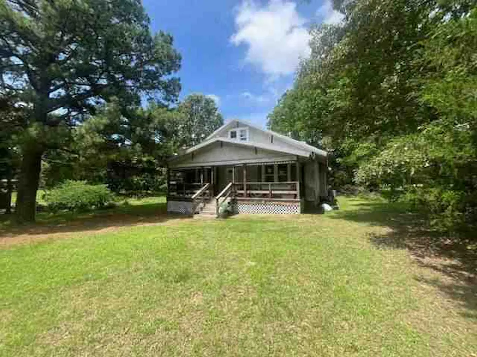 108 S Waldron St De Valls Blf, AR 72041, Prairie County